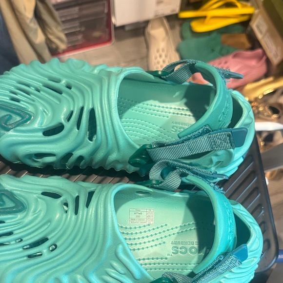 CROCS Turquoise Ripple Mules - Picture 2 of 4